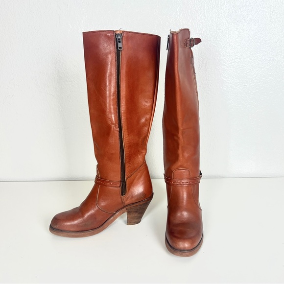 Vintage Heeled Leather Cognac Boots - Picture 2 of 7
